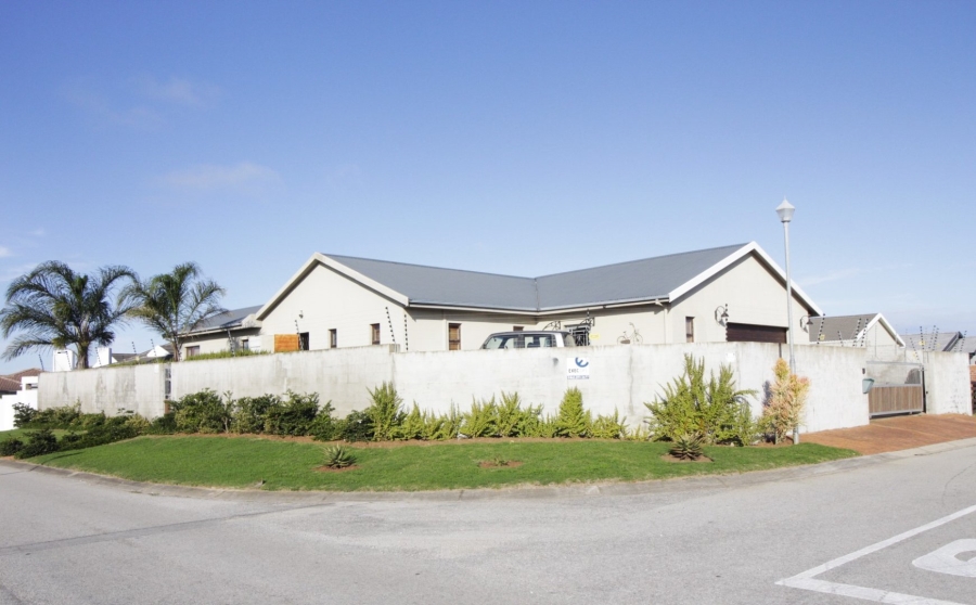 4 Bedroom Property for Sale in Fountains Estate Eastern Cape